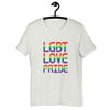 Tipografía de amor expresando orgullo LGBT en una camiseta vibrante