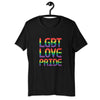 Tipografía de amor expresando orgullo LGBT en una camiseta vibrante